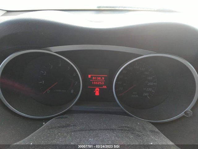 JA4JT3AX0CU603949 Mitsubishi Outlander Se
