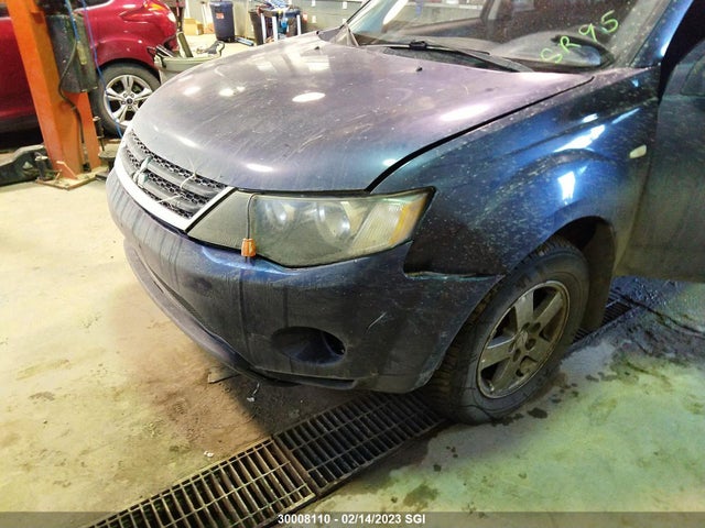 JA4MT31X87Z601890 Mitsubishi Outlander Ls