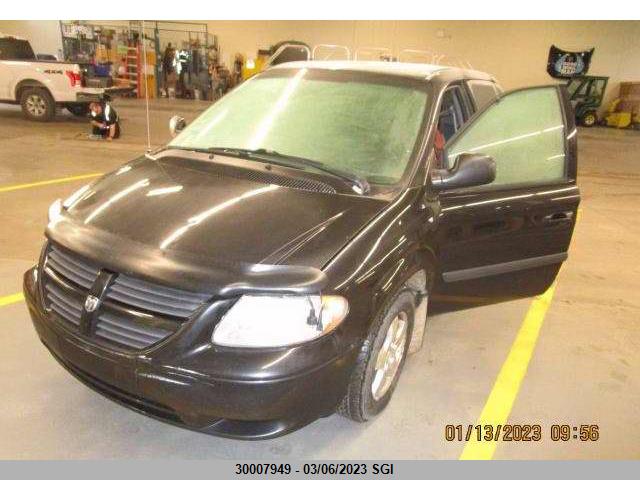 Dodge Caravan Sxt 2005 1D4GP45R95B132388 Image 2