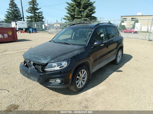 Volkswagen Tiguan Wolfsburg 2017 WVGNV7AX1HW505996 Image 2