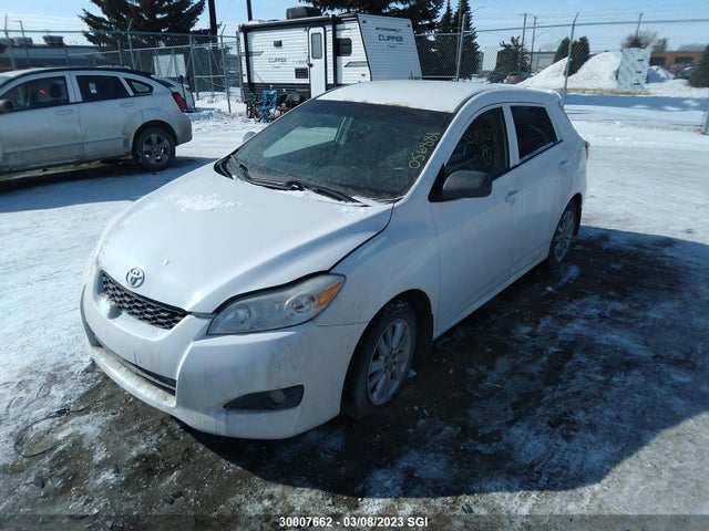 Toyota Corolla Matrix 2009 2T1KU40E29C056881 Image 2