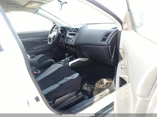 4A4AJ3AU8DE603901 Mitsubishi RVR SE