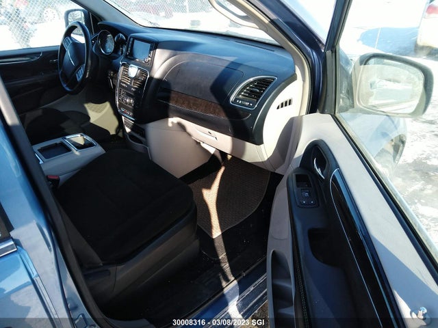 2A4RR5DGXBR760893 Chrysler Town & Country Touring