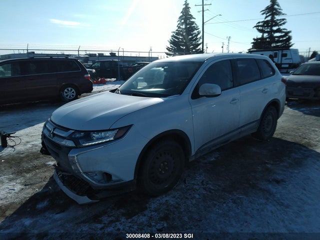 JA4AZ2A32HZ604679 Mitsubishi Outlander Es