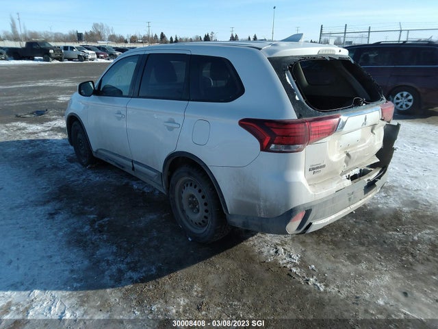 JA4AZ2A32HZ604679 Mitsubishi Outlander Es