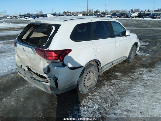 JA4AZ2A32HZ604679 Mitsubishi Outlander Es