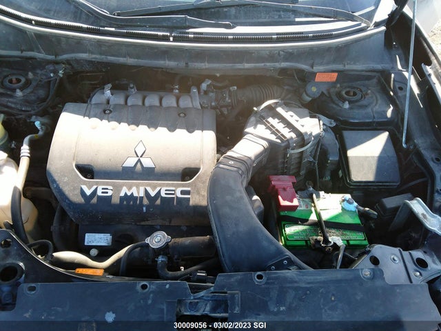 JA4JT3AX3CU601919 Mitsubishi Outlander Se