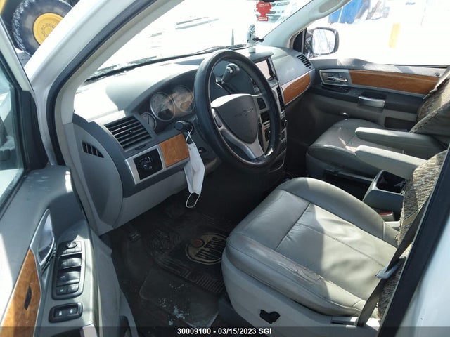 2A8HR64X49R515579 Chrysler Town & Country Limited