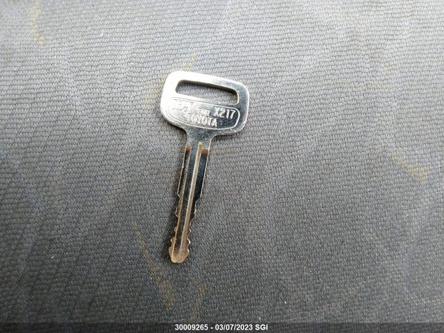 Toyota Echo 2004 JTDBT123140317627 Image 3