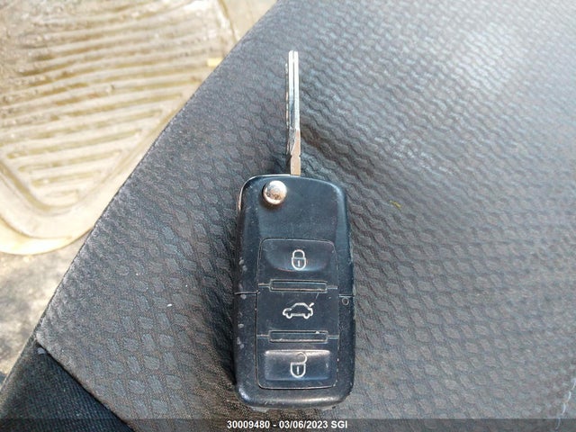 Volkswagen City Jetta 2008 3VWTK49M38M607066 Image 3