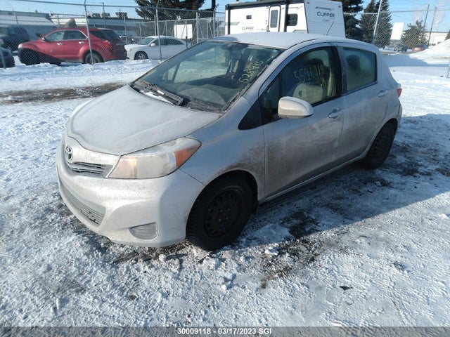 Toyota Yaris 2012 JTDKTUD31CD528915 Image 2