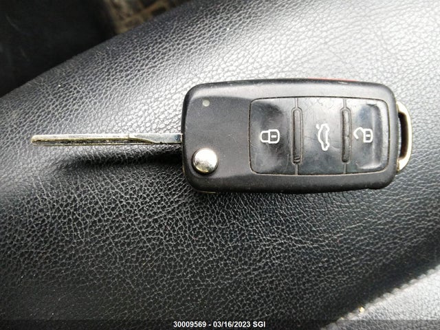 WVGJV3AX4EW550630 Volkswagen Tiguan S/se/sel/r-line