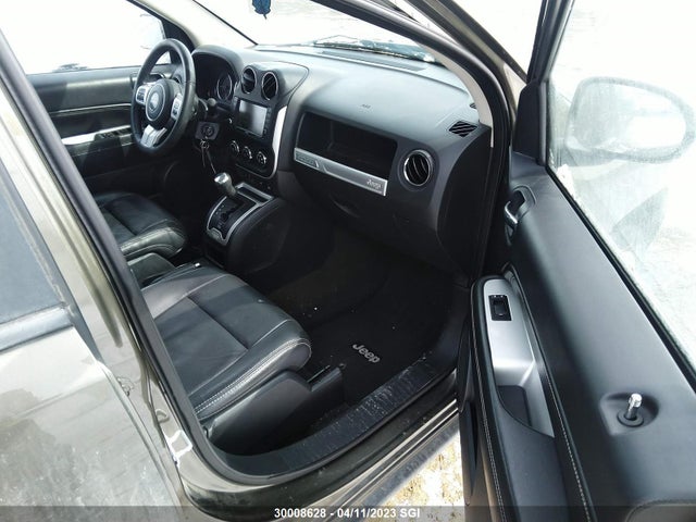 1C4NJDCB2FD290881 Jeep Compass Limited