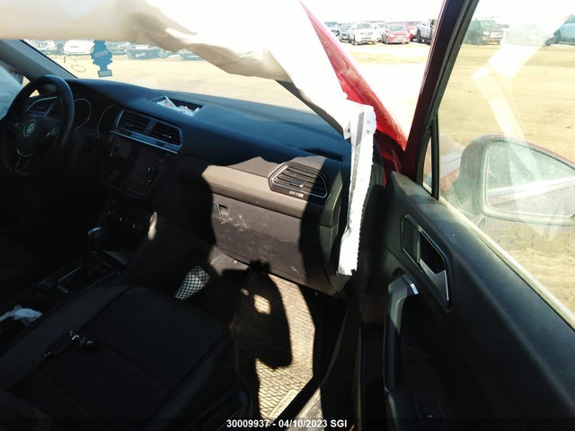 3VV2B7AX9JM078624 Volkswagen Tiguan