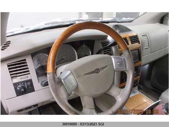 1A8HW58268F118785 Chrysler Aspen Limited