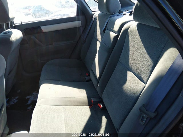 Chevrolet Optra Ls 2004 KL1JK52Z74K949649 Image 9