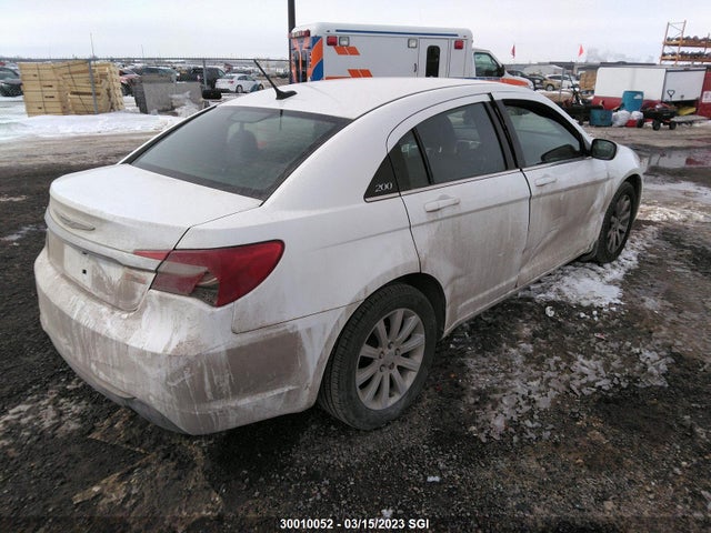 1C3CCBBB3EN163349 Chrysler 200 Touring