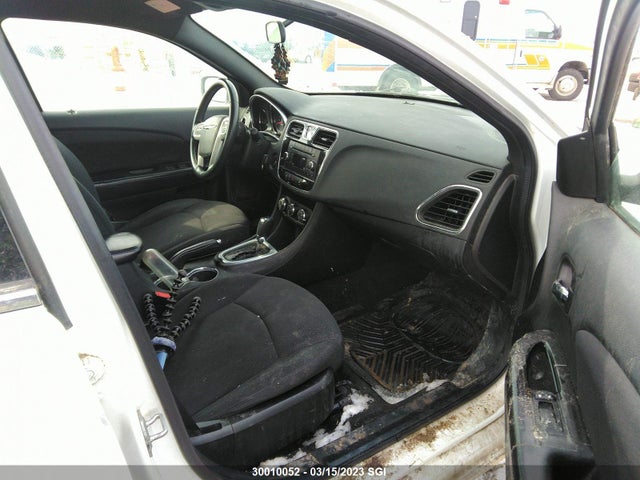 1C3CCBBB3EN163349 Chrysler 200 Touring