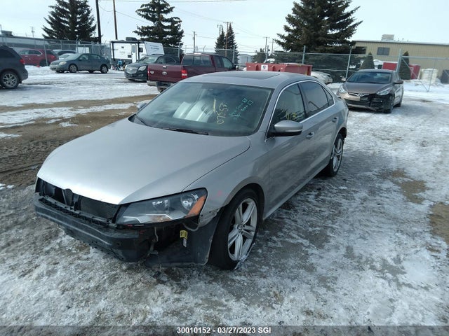 Volkswagen PASSAT SE 2013 1VWBM7A38DC075531 Image 2