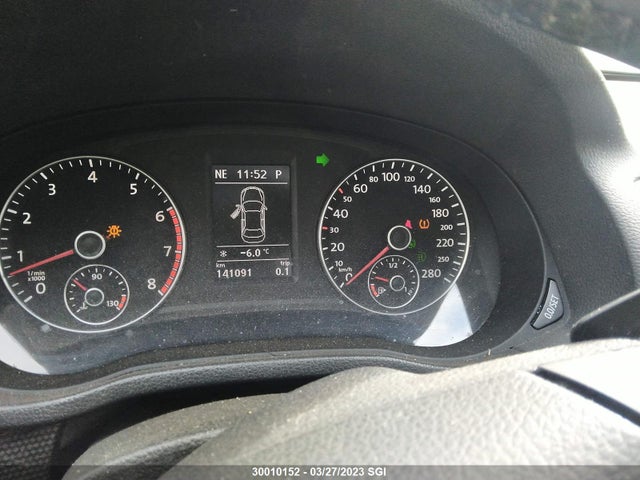 Volkswagen PASSAT SE 2013 1VWBM7A38DC075531 Image 8