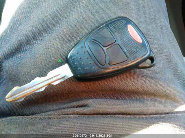 2A8GM68X38R656758 Chrysler Pacifica Touring