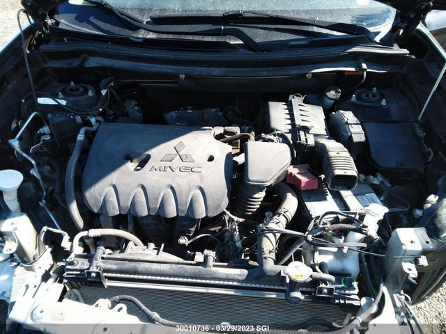 JA4AD2A37FZ601630 Mitsubishi Outlander Es