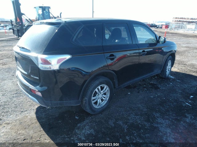 JA4AD2A37FZ601630 Mitsubishi Outlander Es