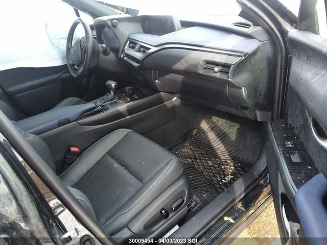 JTHP9JBH8M2046150 Lexus UX 250H