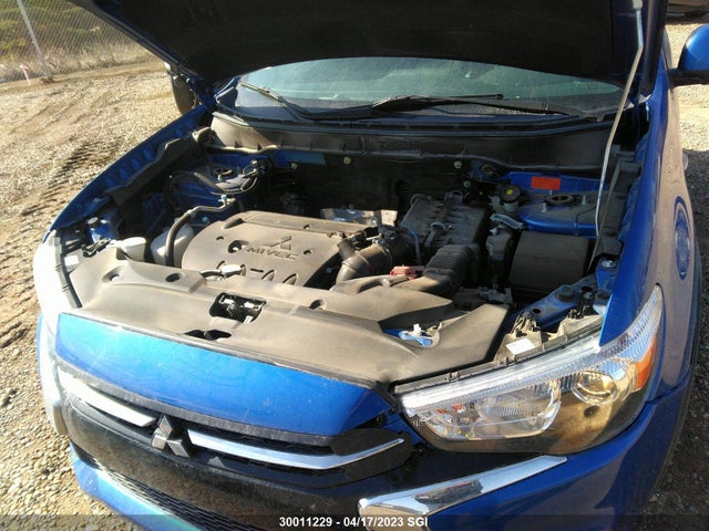 JA4AJ3AU8KU602607 Mitsubishi RVR SE