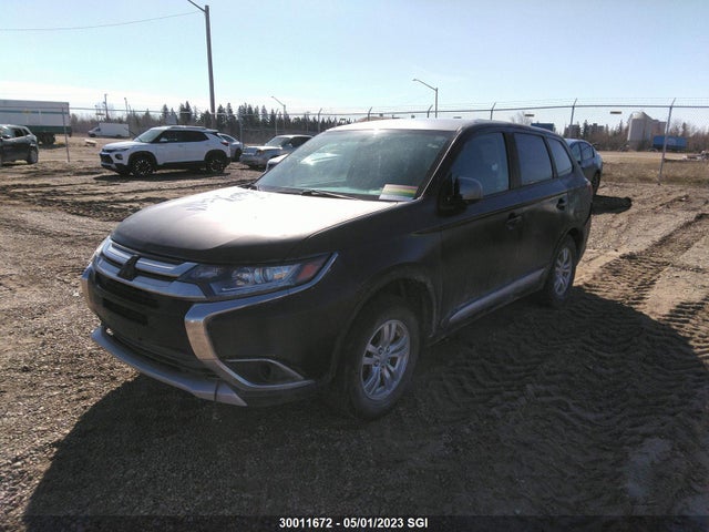 JA4AZ2A35HZ605678 Mitsubishi Outlander Es