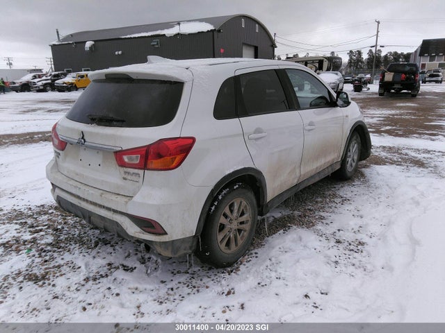 JA4AJ3AU4KU601390 Mitsubishi RVR SE