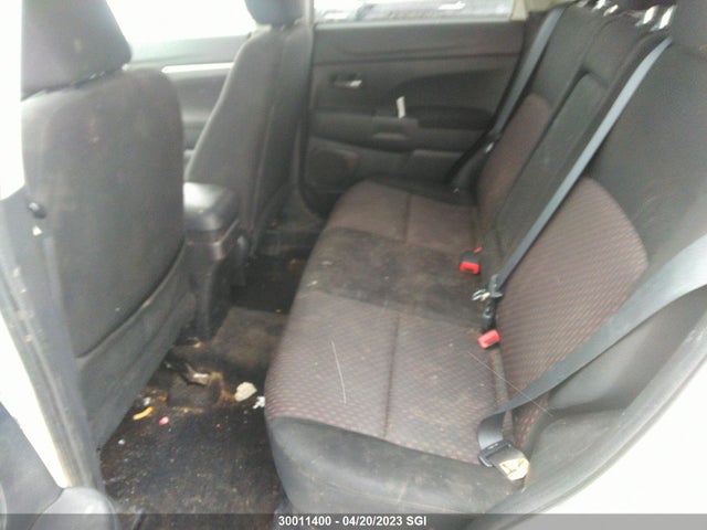 JA4AJ3AU4KU601390 Mitsubishi RVR SE