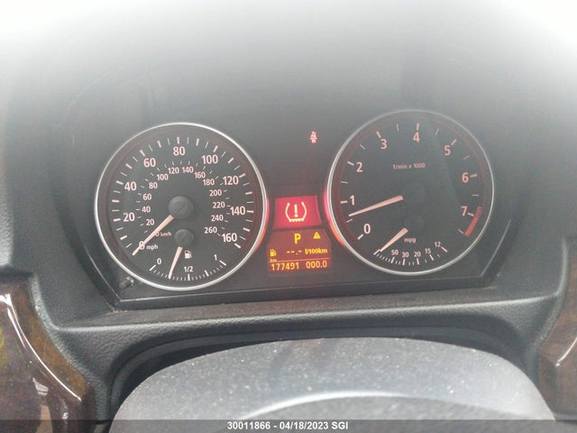 30011866 :رقم المزاد ، WBAVB13576KR64019 vin ، 2006 Bmw 325 I مزاد بيع