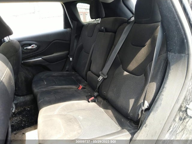 1C4PJMAB4KD462091 Jeep Cherokee Sport