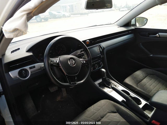 1VWAA7A35LC003057 Volkswagen PASSAT S
