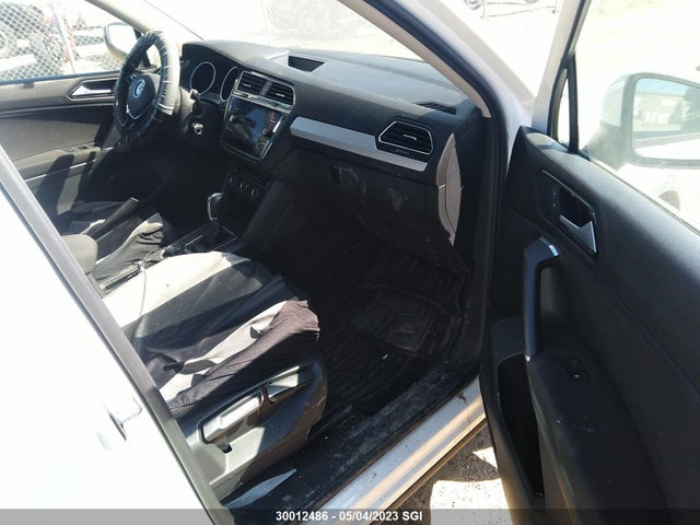 Volkswagen TIGUAN S 2018 3VV0B7AX9JM095463 Image 6
