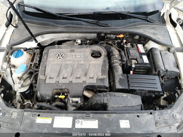 1VWAN7A32EC076247 Volkswagen PASSAT S
