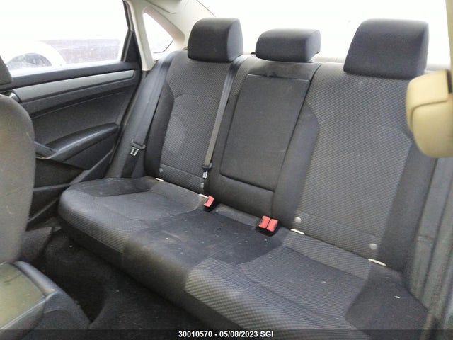 1VWAN7A32EC076247 Volkswagen PASSAT S