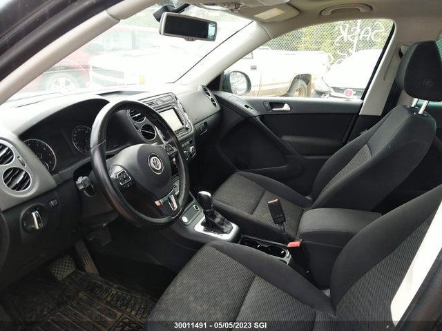 WVGJV7AX7FW573005 Volkswagen Tiguan S/se/sel/r-line