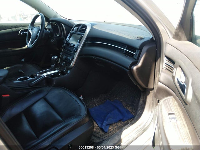 Chevrolet lkw 2015 1G11D5SL2FF165821 Image 21