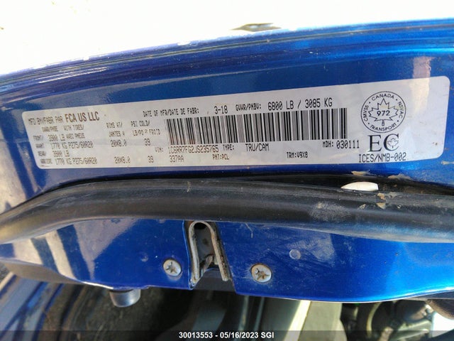 1C6RR7FG2JS235765 RAM 1500 St