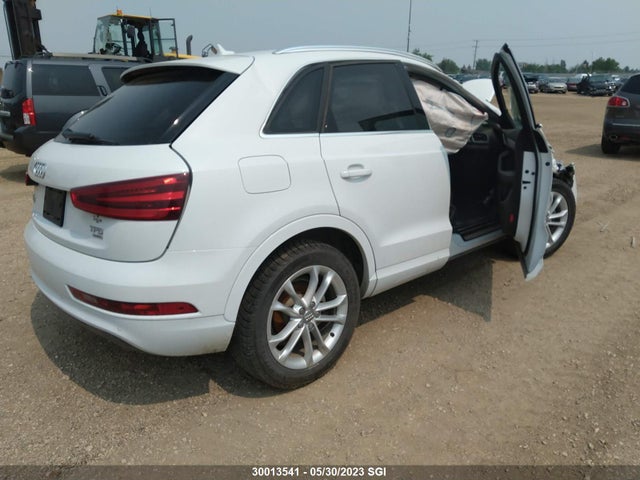 WA1GFEFS2FR004973 Audi Q3 Prestige
