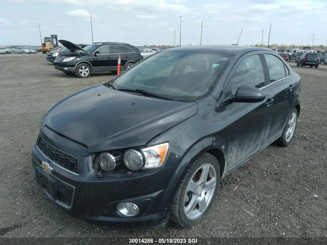 Chevrolet SONIC LT 2016 1G1JC5SB6G4161097 Image 2