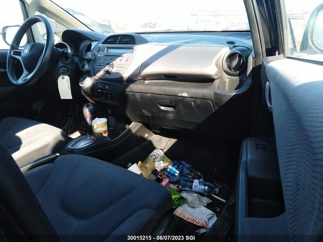 Honda Fit Dx-a 2014 LUCGE8H31E3006162 Image 6