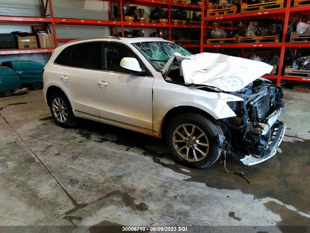 WA1CGCFP3EA029163 auction archive image