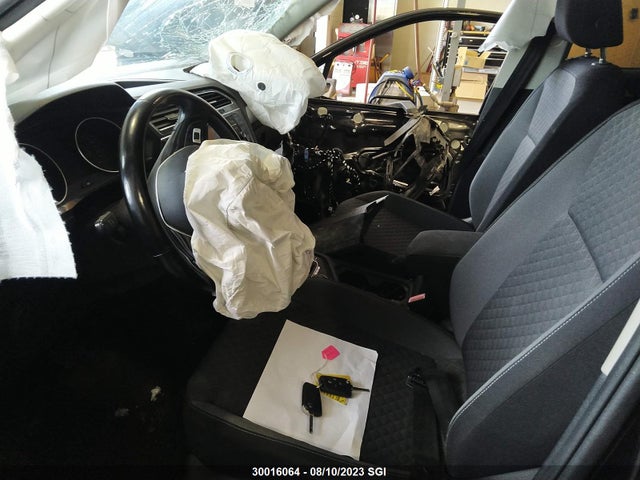 3VV0B7AX1JM005691 Volkswagen TIGUAN S