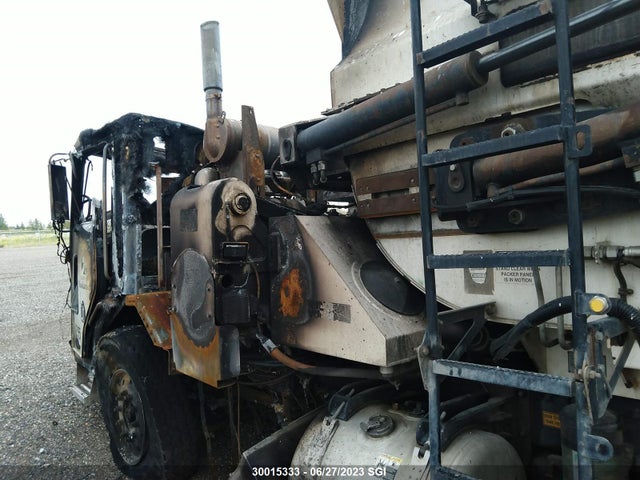 Peterbilt 320 2014 3BPZLJ9X5EF215810 Image 11