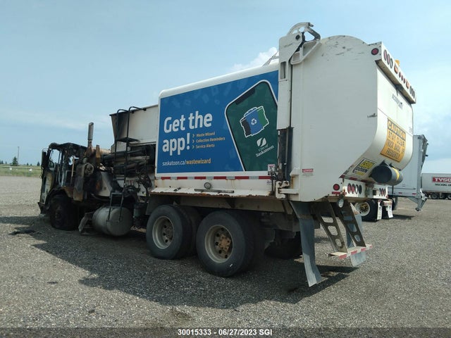Peterbilt 320 2014 3BPZLJ9X5EF215810 Image 4