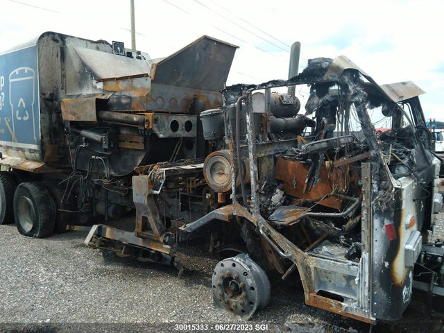 Peterbilt 320 2014 3BPZLJ9X5EF215810 Image 7