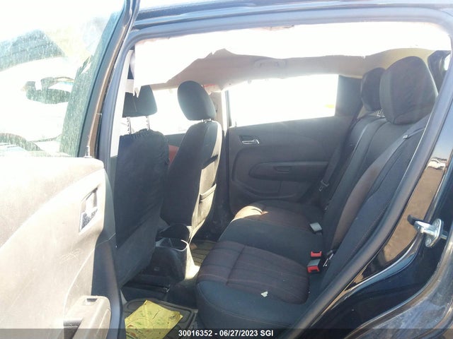 Chevrolet SONIC LT 2016 1G1JC6SBXG4169080 Image 8